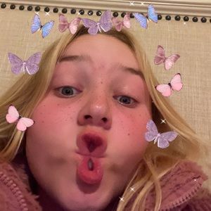 Meet your Posher, Valentina